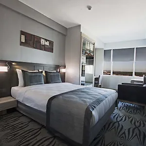 Hotel Akoni ***